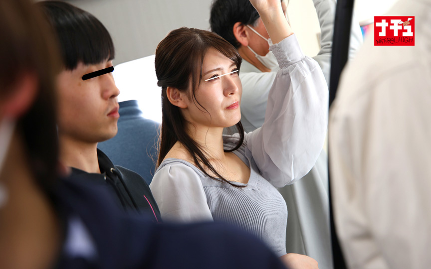 固定バイブが抜き取れず腰をくねらせイキ漏らす女